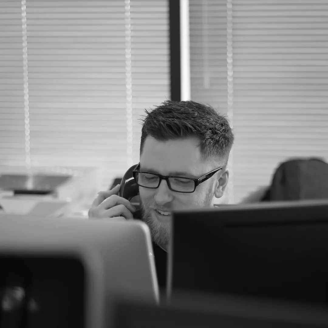 Projinit support engineer aan het werk